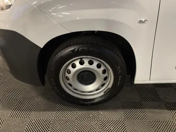 PEUGEOT PARTNER III - voiture d'occasion - Photo 20