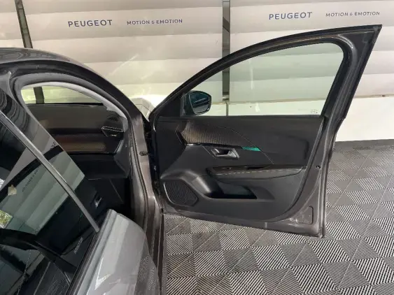 PEUGEOT 208 BUSINESS R II - voiture d'occasion - Photo 19