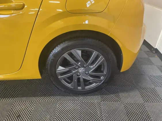 PEUGEOT 208 BUSINESS R II - voiture d'occasion - Photo 23