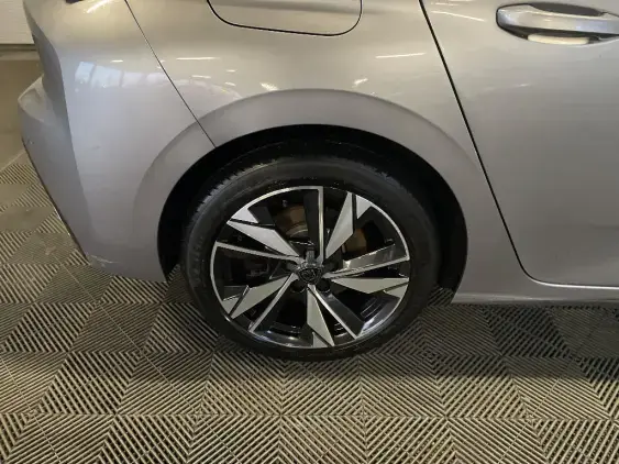 PEUGEOT 308 III - voiture d'occasion - Photo 24