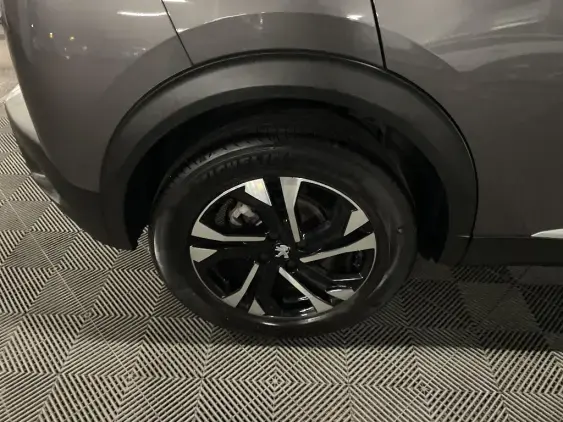 PEUGEOT 2008 II - voiture d'occasion - Photo 24