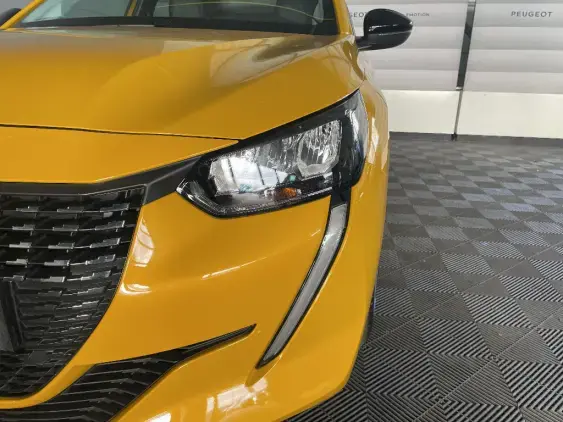 PEUGEOT 208 BUSINESS R II - voiture d'occasion - Photo 20