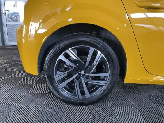 PEUGEOT 208 BUSINESS R II - voiture d'occasion - Photo 23