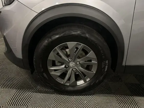 PEUGEOT 2008 II - voiture d'occasion - Photo 22