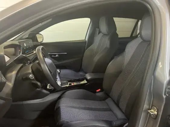 PEUGEOT 208 BUSINESS R II - voiture d'occasion - Photo 17