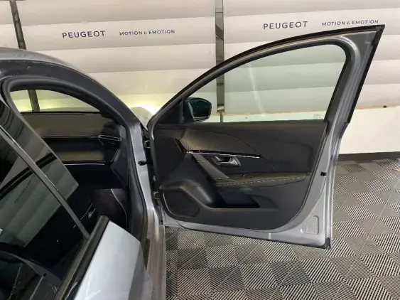 PEUGEOT 208 BUSINESS R II - voiture d'occasion - Photo 19