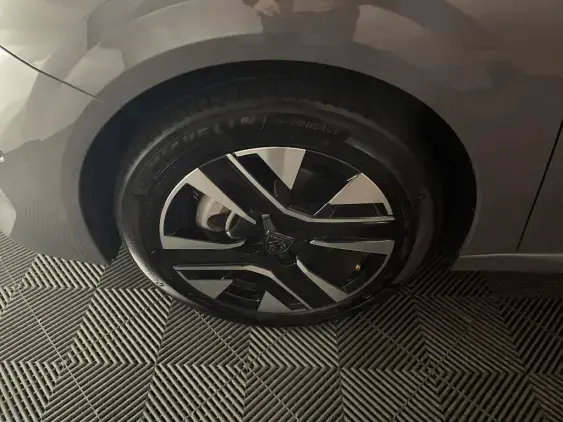 PEUGEOT 208 II - voiture d'occasion - Photo 22