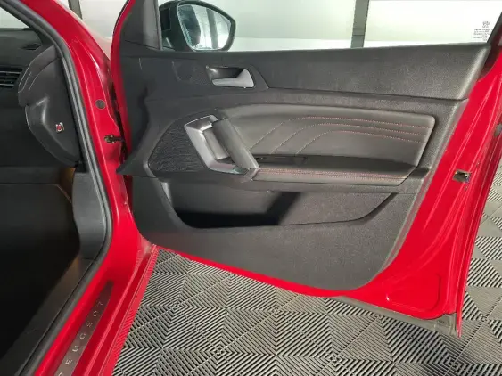 PEUGEOT 308 II - voiture d'occasion - Photo 18