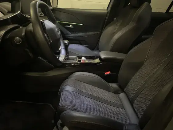 PEUGEOT 208 BUSINESS R II - voiture d'occasion - Photo 17