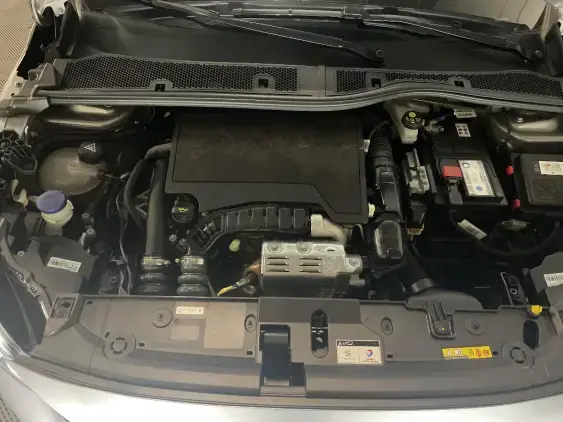 PEUGEOT 208 BUSINESS R II - voiture d'occasion - Photo 20