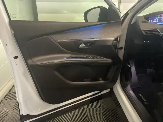 PEUGEOT 5008 II - voiture d'occasion - Photo 17