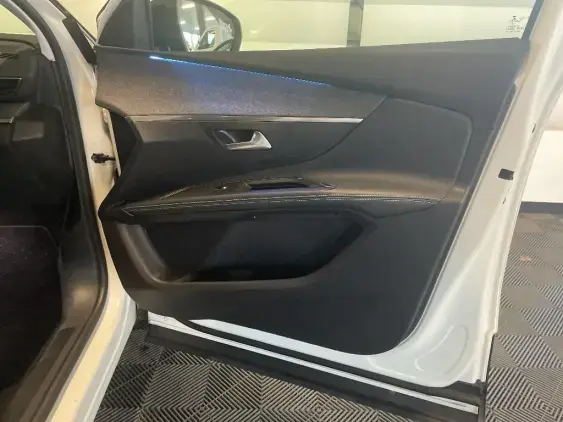 PEUGEOT 5008 II - voiture d'occasion - Photo 18