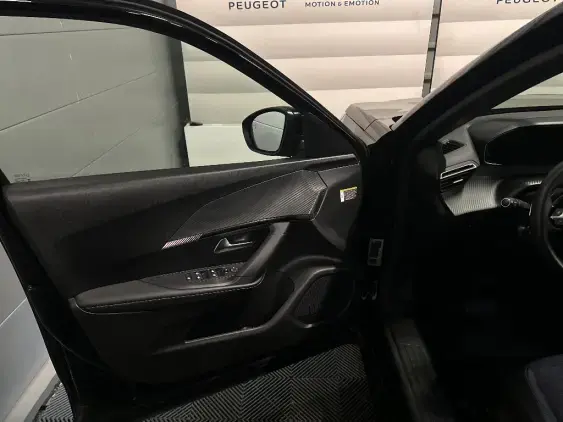 PEUGEOT 2008 II - voiture d'occasion - Photo 19
