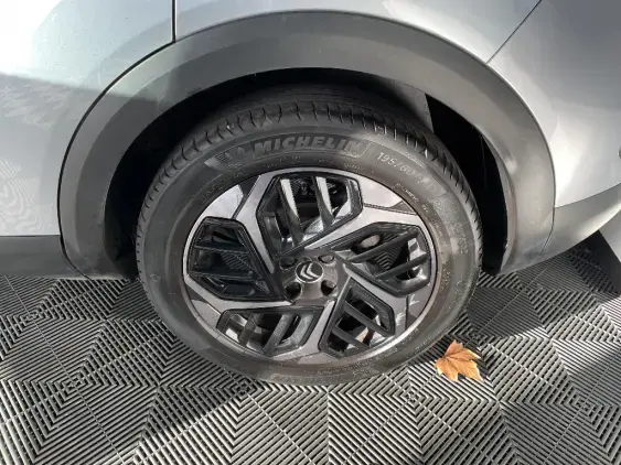 CITROEN C4 III - voiture d'occasion - Photo 23