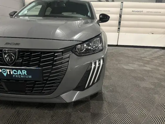 PEUGEOT 208 II - voiture d'occasion - Photo 20