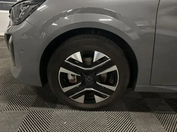 PEUGEOT 208 II - voiture d'occasion - Photo 21