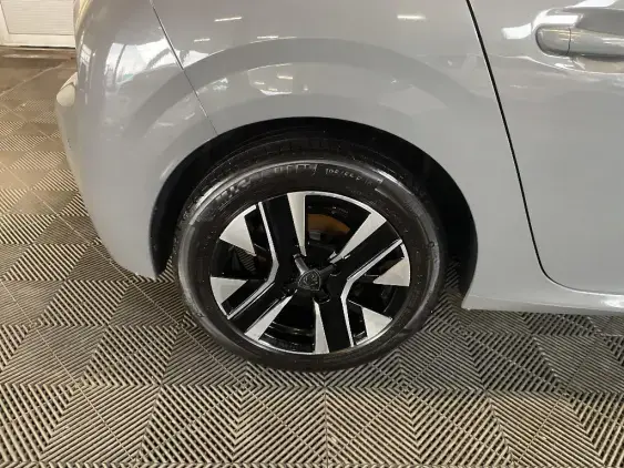 PEUGEOT 208 II - voiture d'occasion - Photo 24