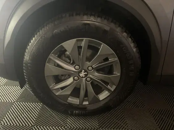 PEUGEOT 2008 II - voiture d'occasion - Photo 20