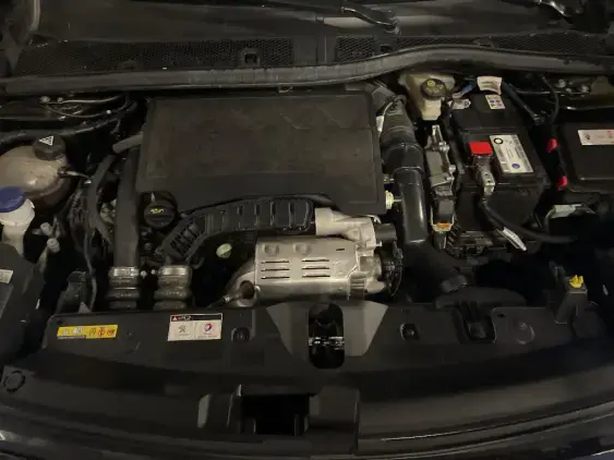 PEUGEOT 2008 II - voiture d'occasion - Photo 20