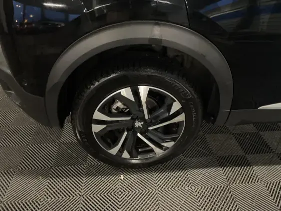 PEUGEOT 2008 II - voiture d'occasion - Photo 24