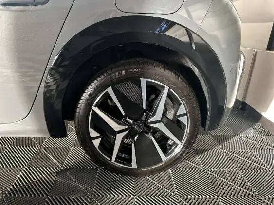 PEUGEOT 208 II - voiture d'occasion - Photo 23