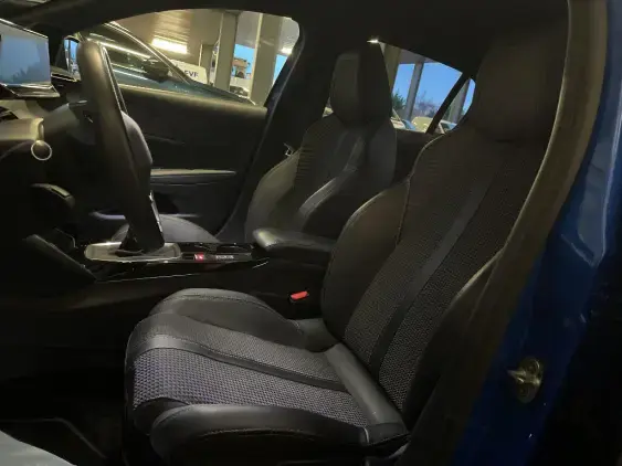 PEUGEOT 208 BUSINESS R II - voiture d'occasion - Photo 17