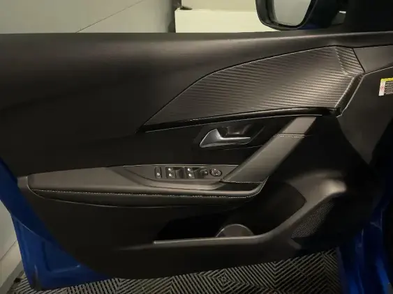 PEUGEOT 208 BUSINESS R II - voiture d'occasion - Photo 18