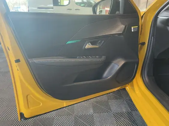 PEUGEOT 208 ELECTRIQUE II - voiture d'occasion - Photo 18