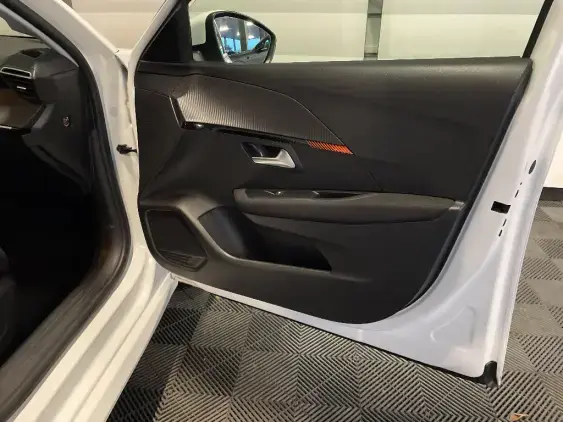 PEUGEOT 208 ELECTRIQUE II - voiture d'occasion - Photo 19