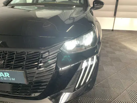 PEUGEOT 208 II - voiture d'occasion - Photo 21