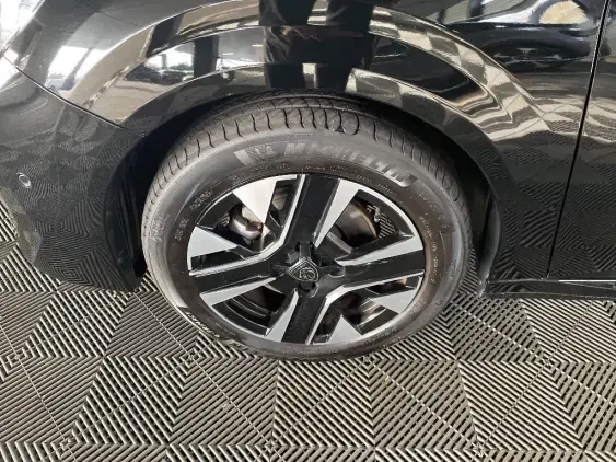 PEUGEOT 208 II - voiture d'occasion - Photo 22