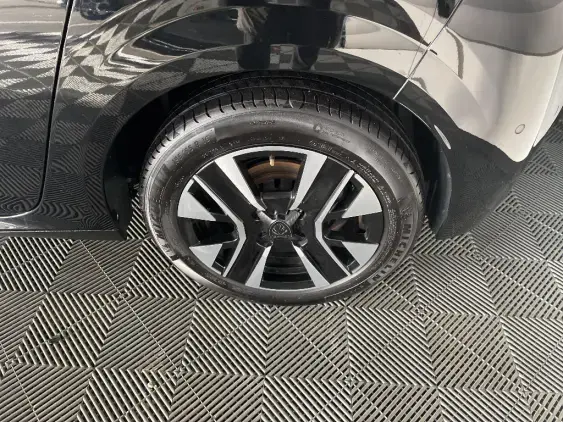 PEUGEOT 208 II - voiture d'occasion - Photo 23