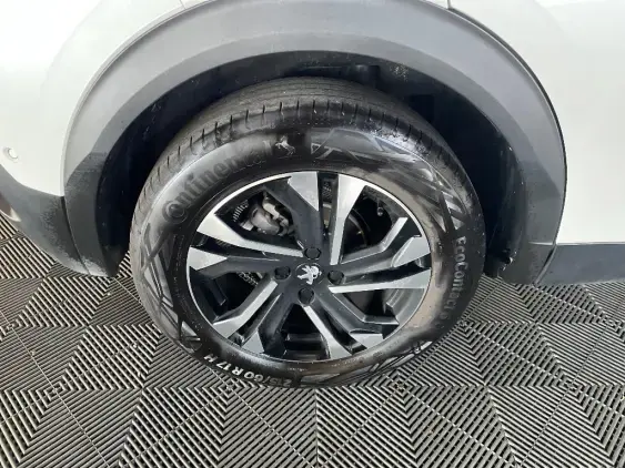 PEUGEOT 2008 II - voiture d'occasion - Photo 24