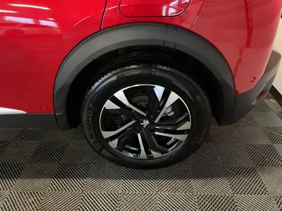 PEUGEOT 2008 II - voiture d'occasion - Photo 23