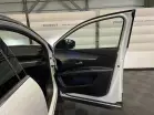 PEUGEOT 5008 II - Photo 18