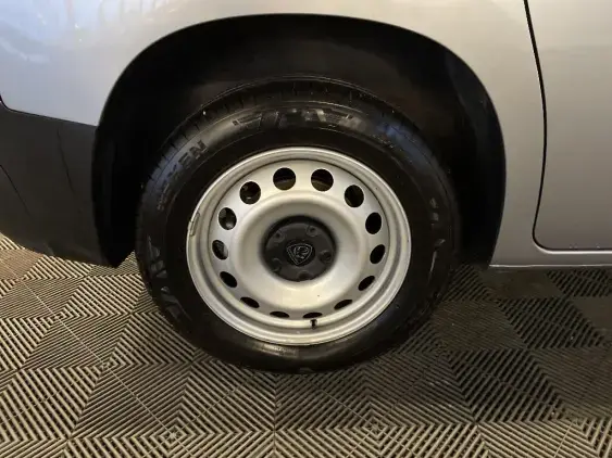 PEUGEOT PARTNER FGN III - voiture d'occasion - Photo 22