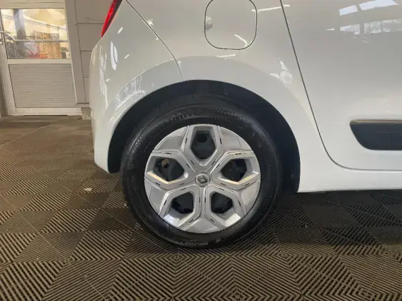 RENAULT TWINGO III - voiture d'occasion - Photo 21