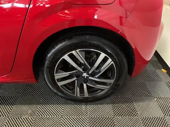 PEUGEOT 208 BUSINESS R II - voiture d'occasion - Photo 23