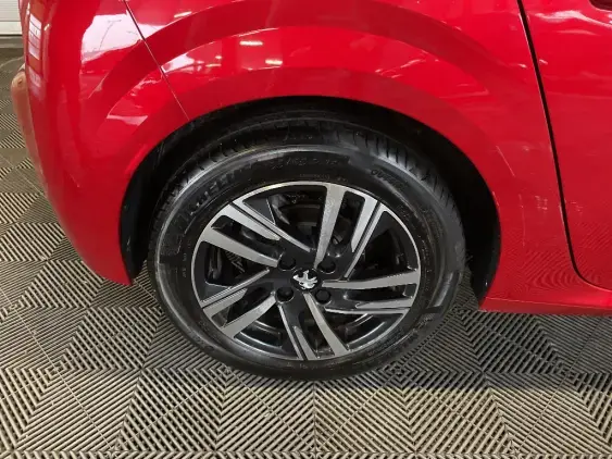 PEUGEOT 208 BUSINESS R II - voiture d'occasion - Photo 24