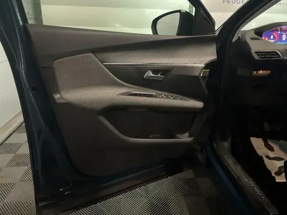 PEUGEOT 3008 II - voiture d'occasion - Photo 18