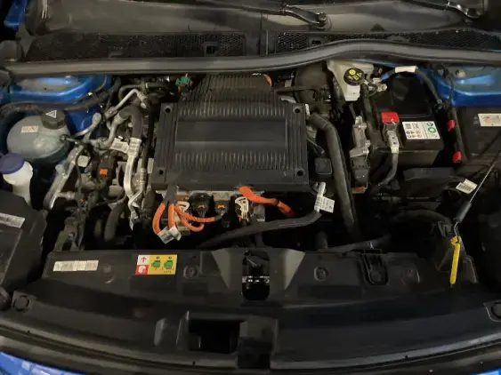 PEUGEOT 2008 ELECTRIQUE II - voiture d'occasion - Photo 20