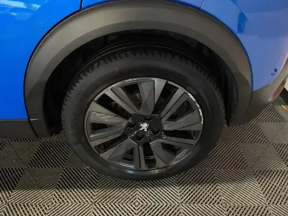 PEUGEOT 2008 ELECTRIQUE II - voiture d'occasion - Photo 23