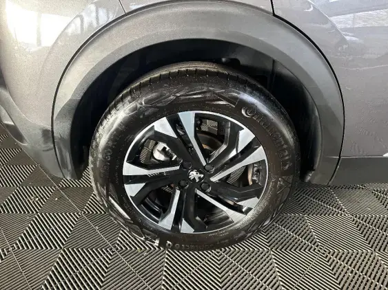 PEUGEOT 2008 II - voiture d'occasion - Photo 24