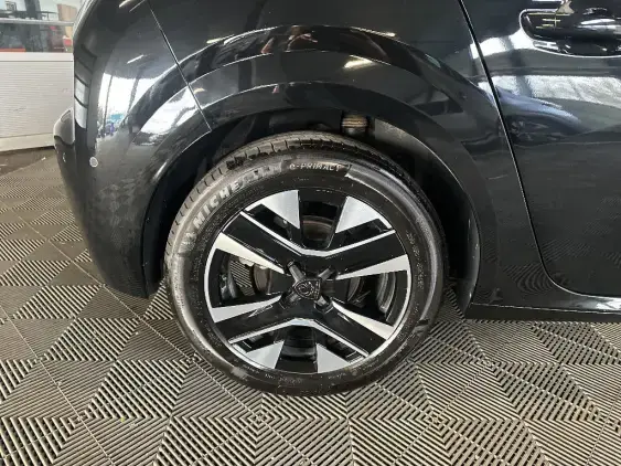 PEUGEOT 208 II - voiture d'occasion - Photo 23