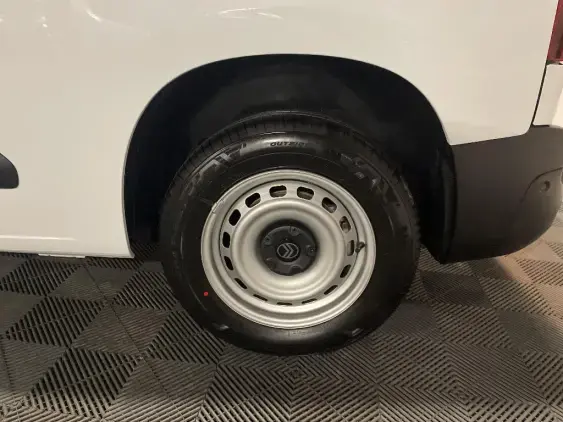 CITROEN BERLINGO III - voiture d'occasion - Photo 21