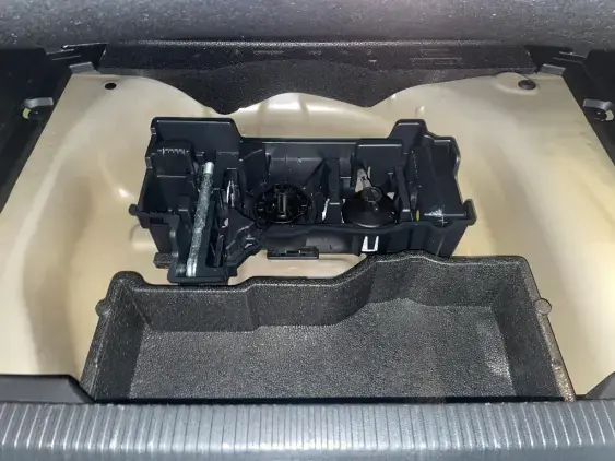 PEUGEOT 2008 II - voiture d'occasion - Photo 16