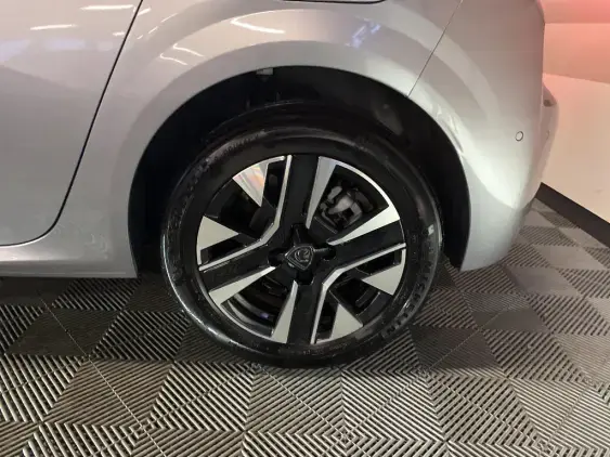 PEUGEOT 208 II - voiture d'occasion - Photo 23