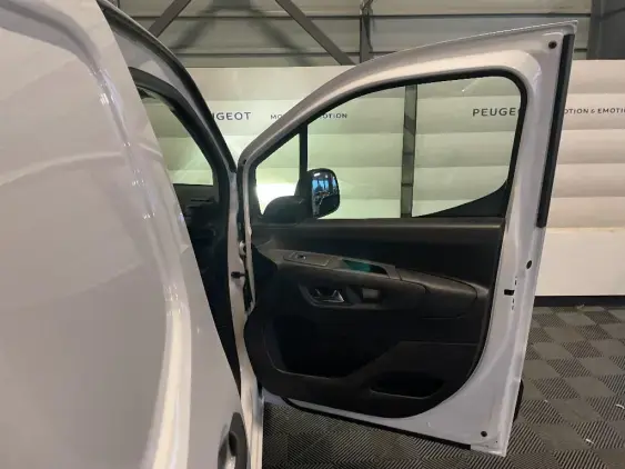 PEUGEOT PARTNER FGN III - voiture d'occasion - Photo 18