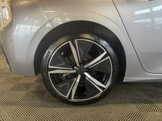 PEUGEOT 308 III - voiture d'occasion - Photo 22