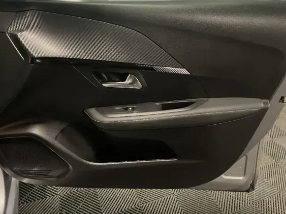 PEUGEOT 208 II - voiture d'occasion - Photo 19